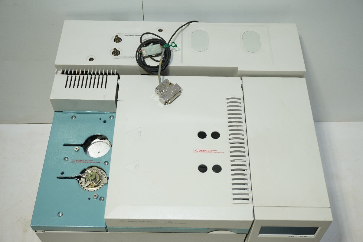 Agilent 6890N G1530N Gas Chromatograph (for parts or not working) [v1222882528]