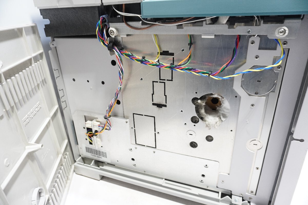 Agilent 6890N G1530N Gas Chromatograph (for parts or not working) [c1223262458]