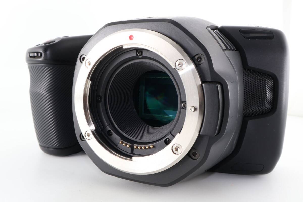 Blackmagic Design Pocket Cinema Camera 6K Video Camera EF Mount [g1223381484]