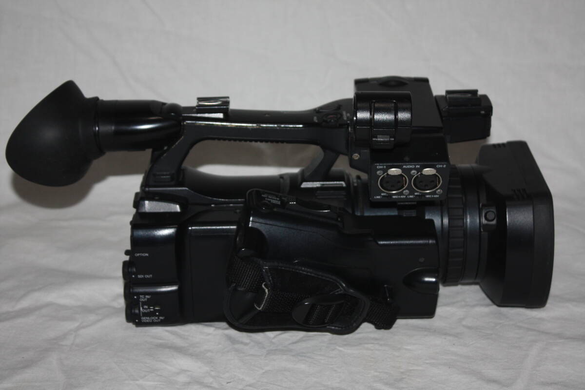 Sony PMW-200 Professional Video Camera [x1227298673]