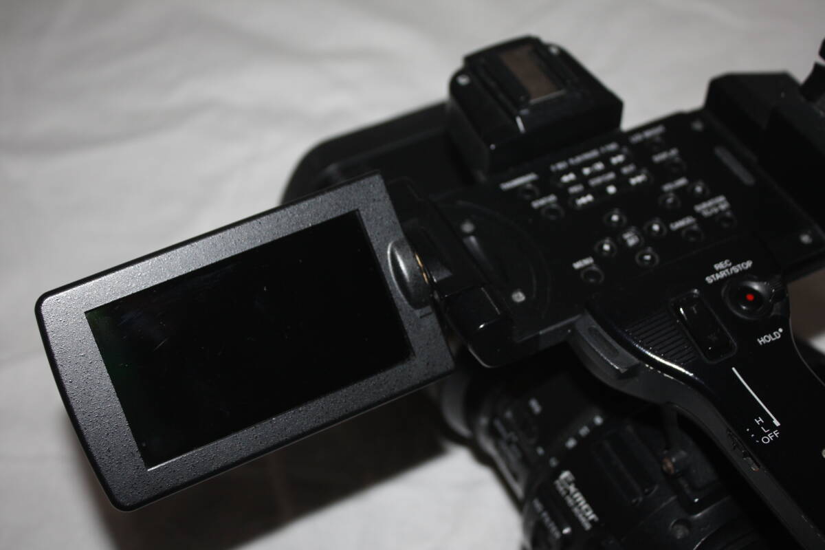 Sony PMW-200 Professional Video Camera [x1227298673]