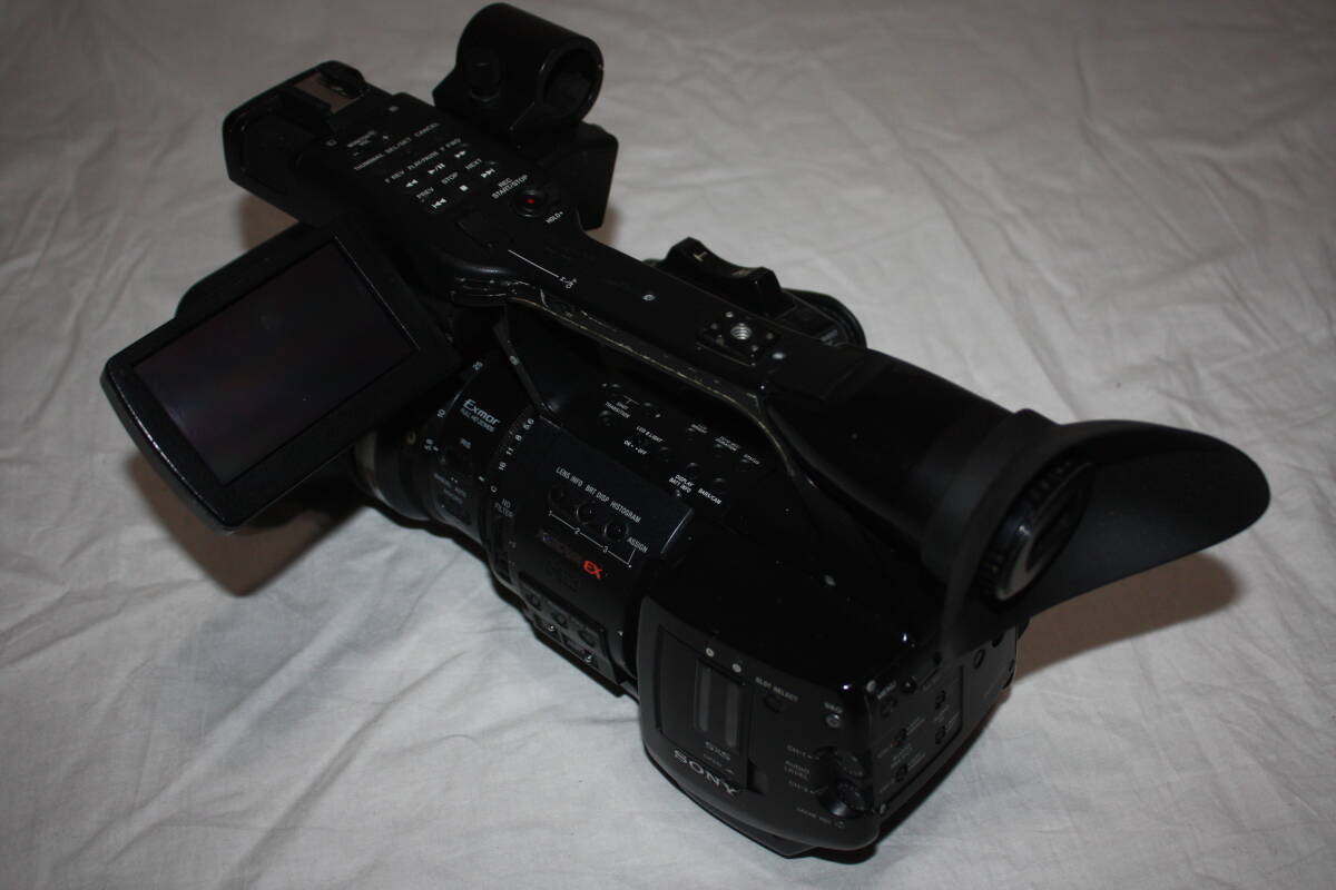 SONY PMW-EX1R Professional Video Camera [r1227307134]