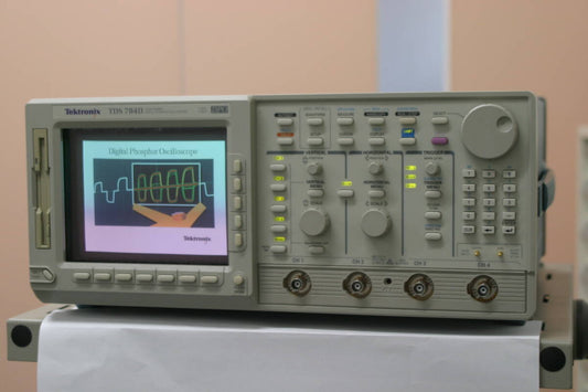 Tektronix TDS784D Digital Oscilloscope [1230412100]