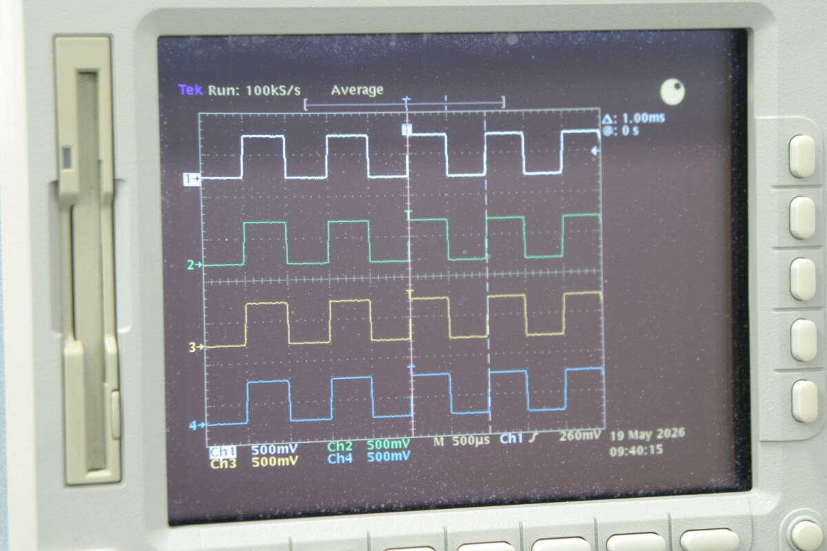 Tektronix TDS784D Digital Oscilloscope [1230412100]