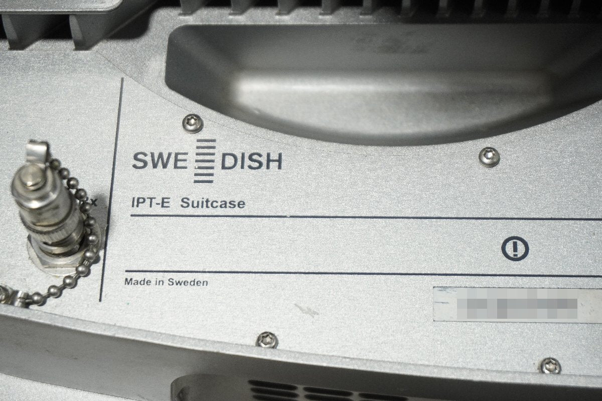 SWE-DISH IPT-E Suitcase Satellite Communication Terminal [l1231407938]