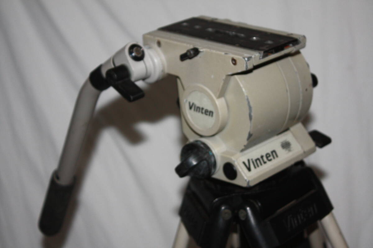 Vinten Vision10 Video Tripod with Mid-Level Spreader [g1231958787]