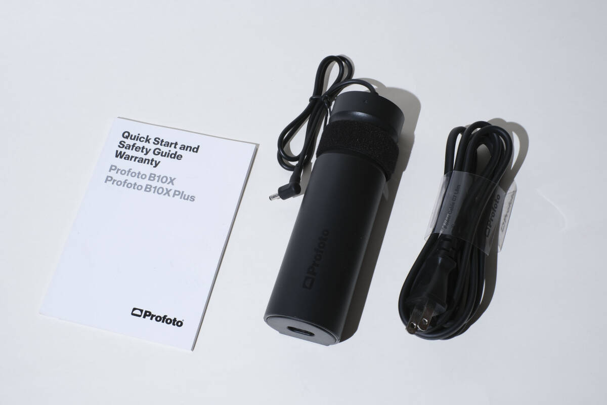 Profoto B10X Studio Flash with Case [c1236021584]