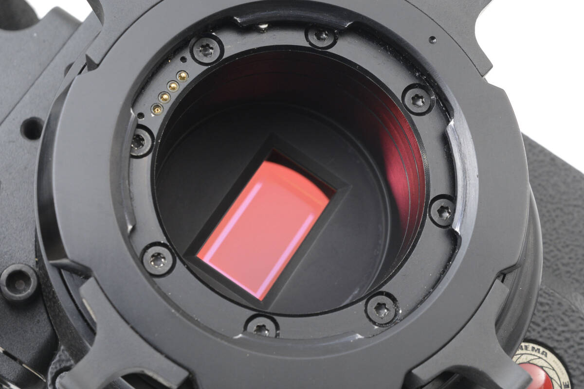 RED ONE Cinema Camera with 18-50mm F2.8 Lens [p1237174597]