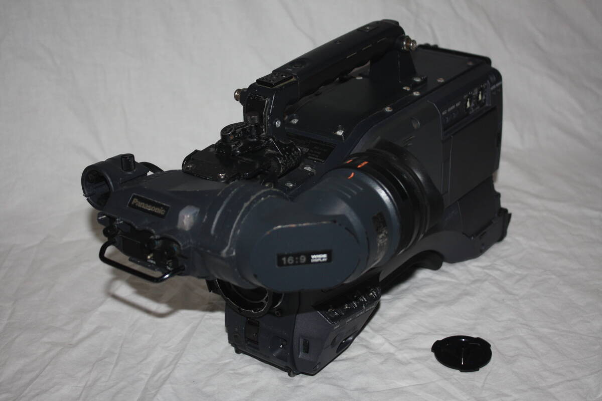 Panasonic AG-HPX555 Professional Shoulder Video Camera [v1238058810]