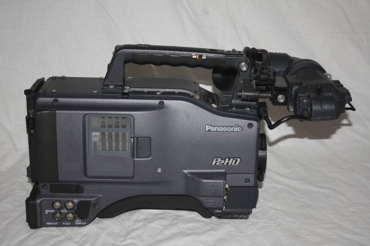 Panasonic AG-HPX555 Professional Shoulder Video Camera [v1238058810]