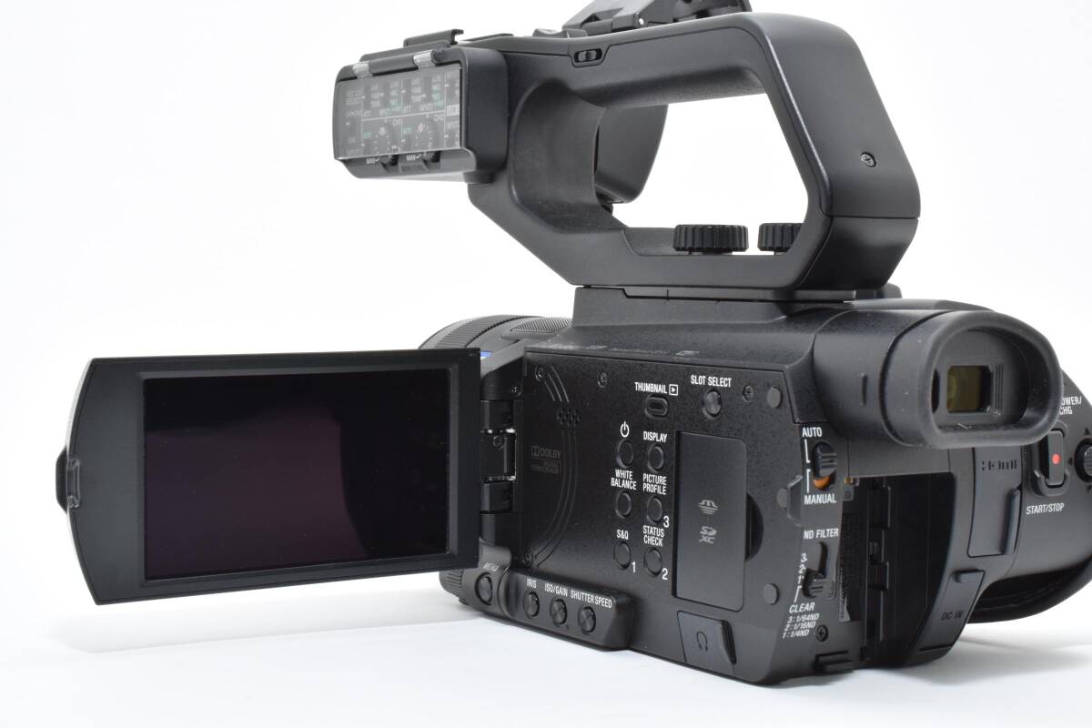 Sony HXR-NX80 [g1238902135]