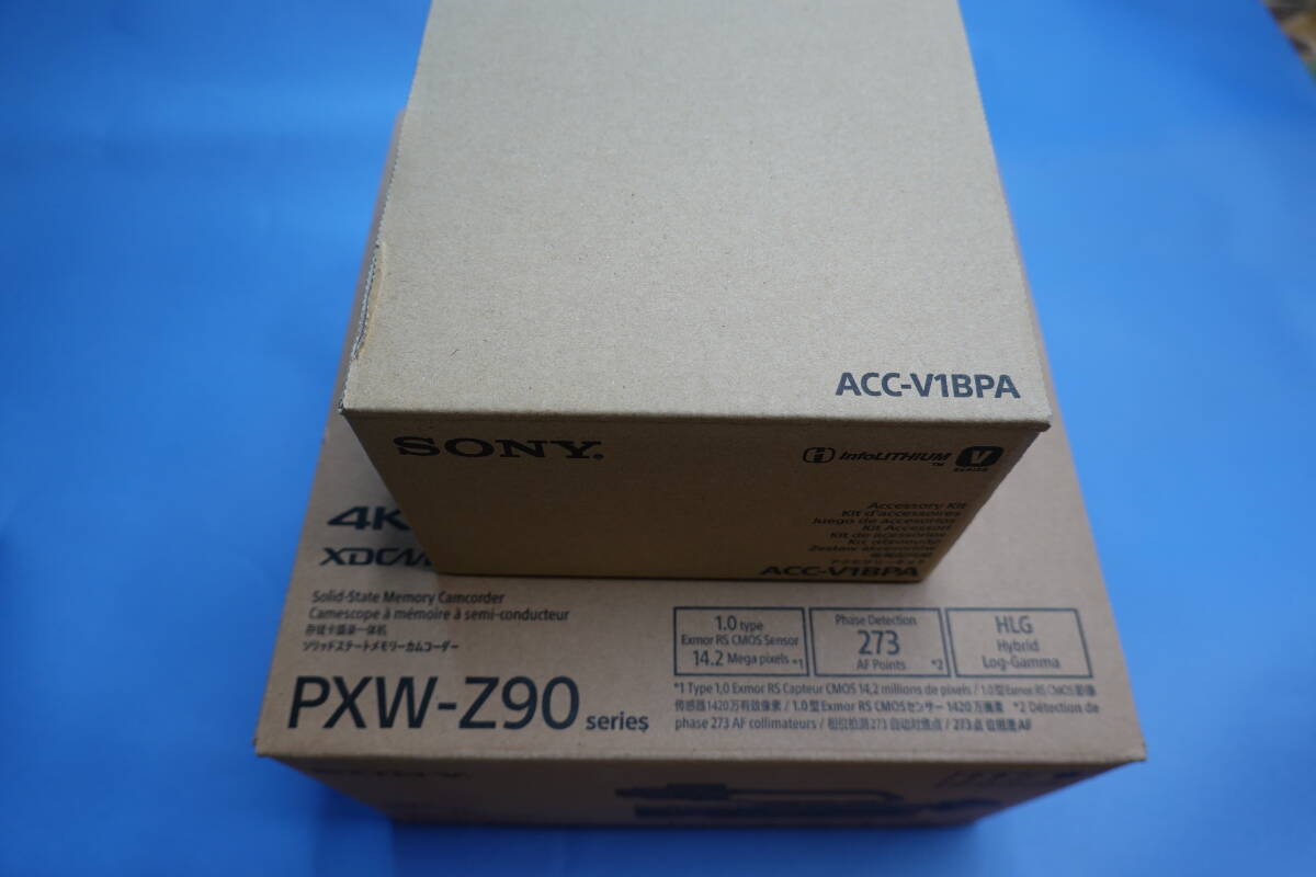Sony PXW-Z90 4K Professional Video Camera Full Set with Mic and Batteries [w1241190325]