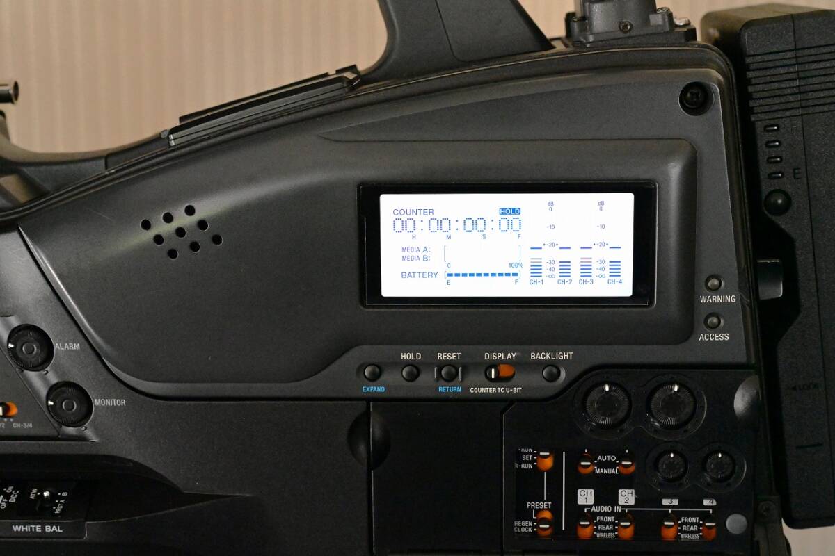 Sony PXW-X320 XDCAM Professional Camcorder [j1241348219]