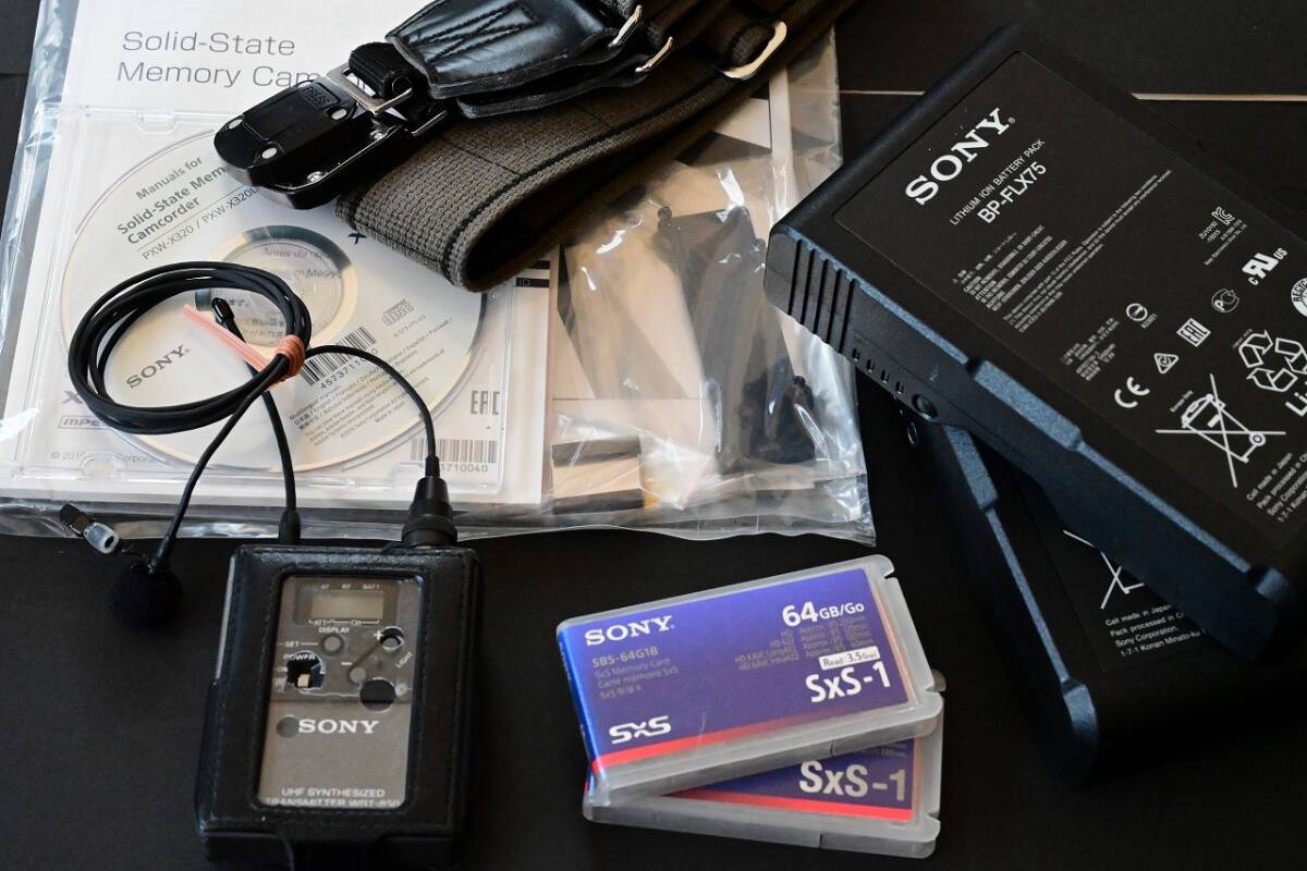 Sony PXW-X320 XDCAM Professional Camcorder [j1241348219]