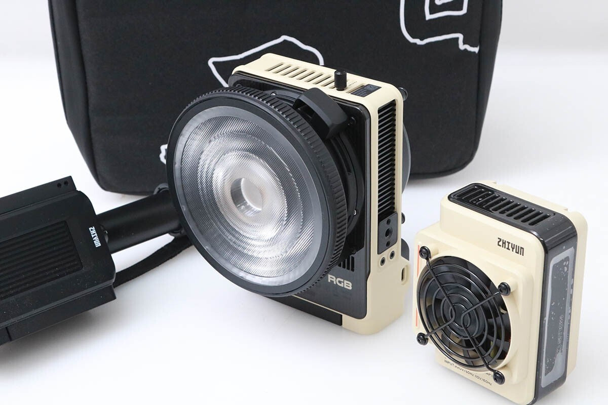 Jiun MOLUS X200 RGB Combo 200W [u1242405461]