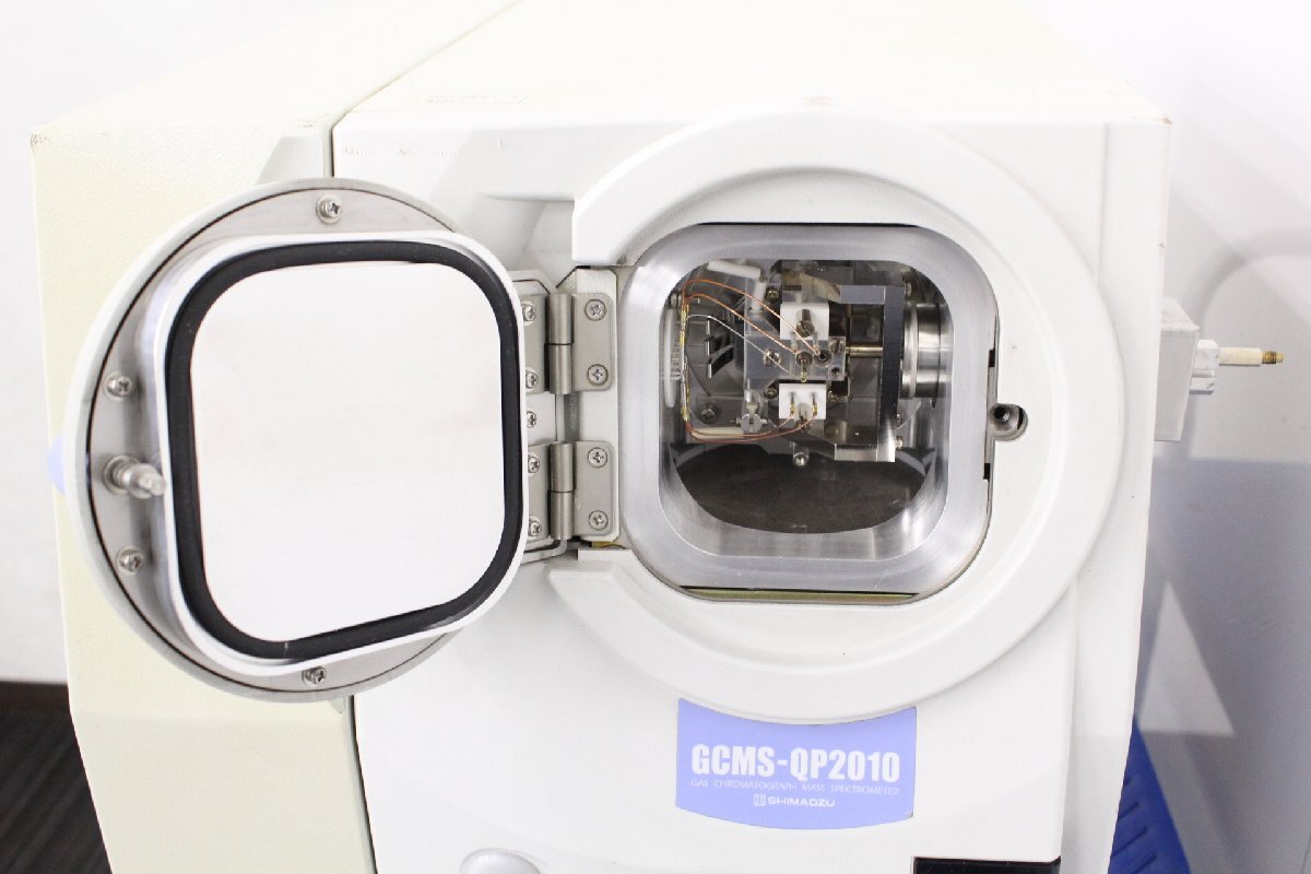 Shimadzu GCMS-QP2010 Gas Chromatograph Mass Spectrometer 100V (for parts or not working) [h1243004322]