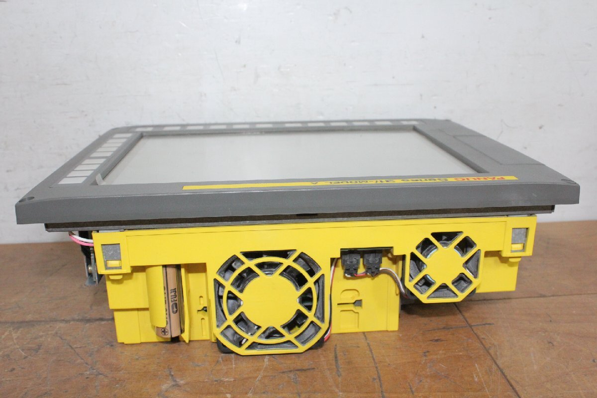 FANUC A02B-0307-B521 Basic Unit Series 31i-MODEL A Monitor (for parts or not working) [l1243106623]