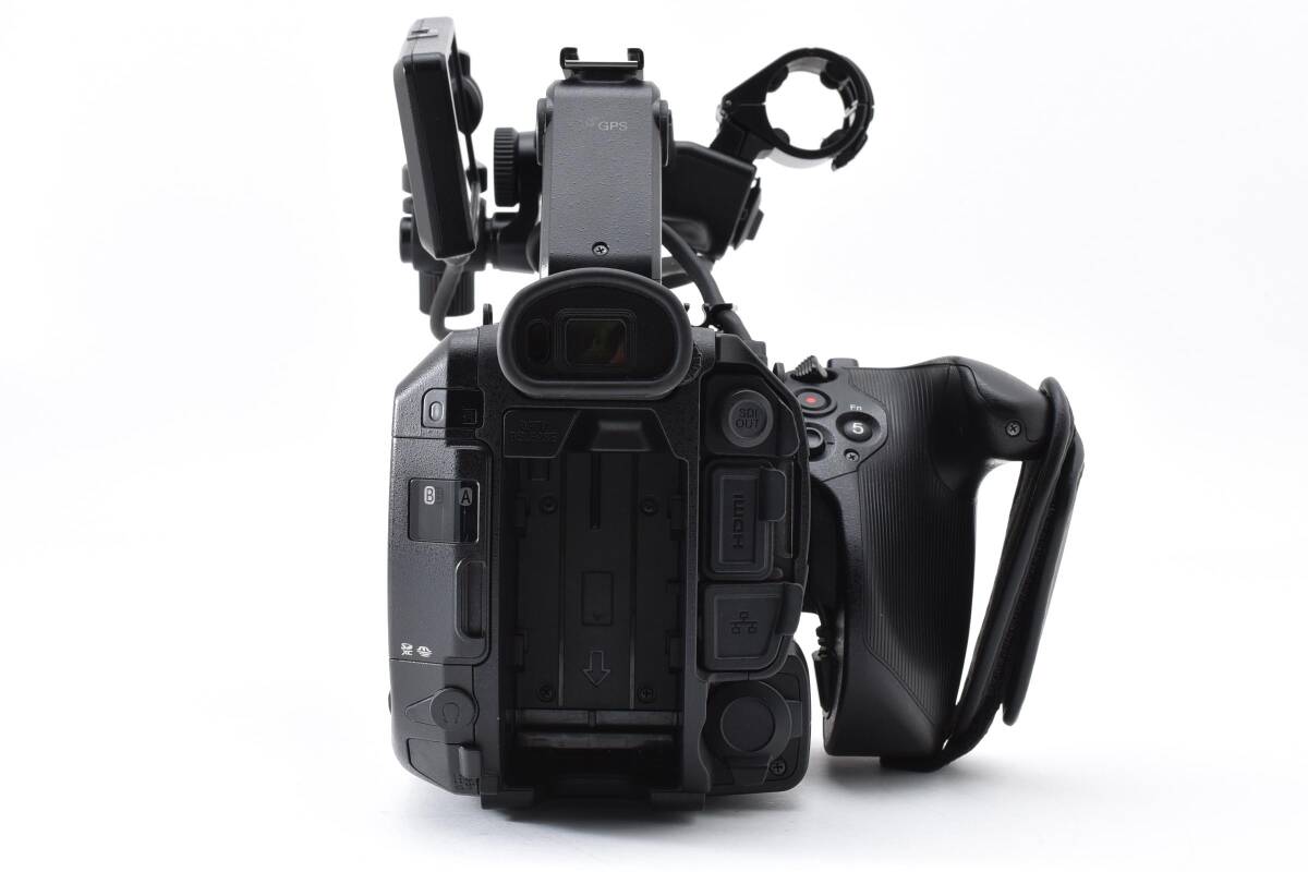 Sony PXW-FS5K XDCAM Memory Camcorder with SELP18105G Lens Kit [x1243750732]