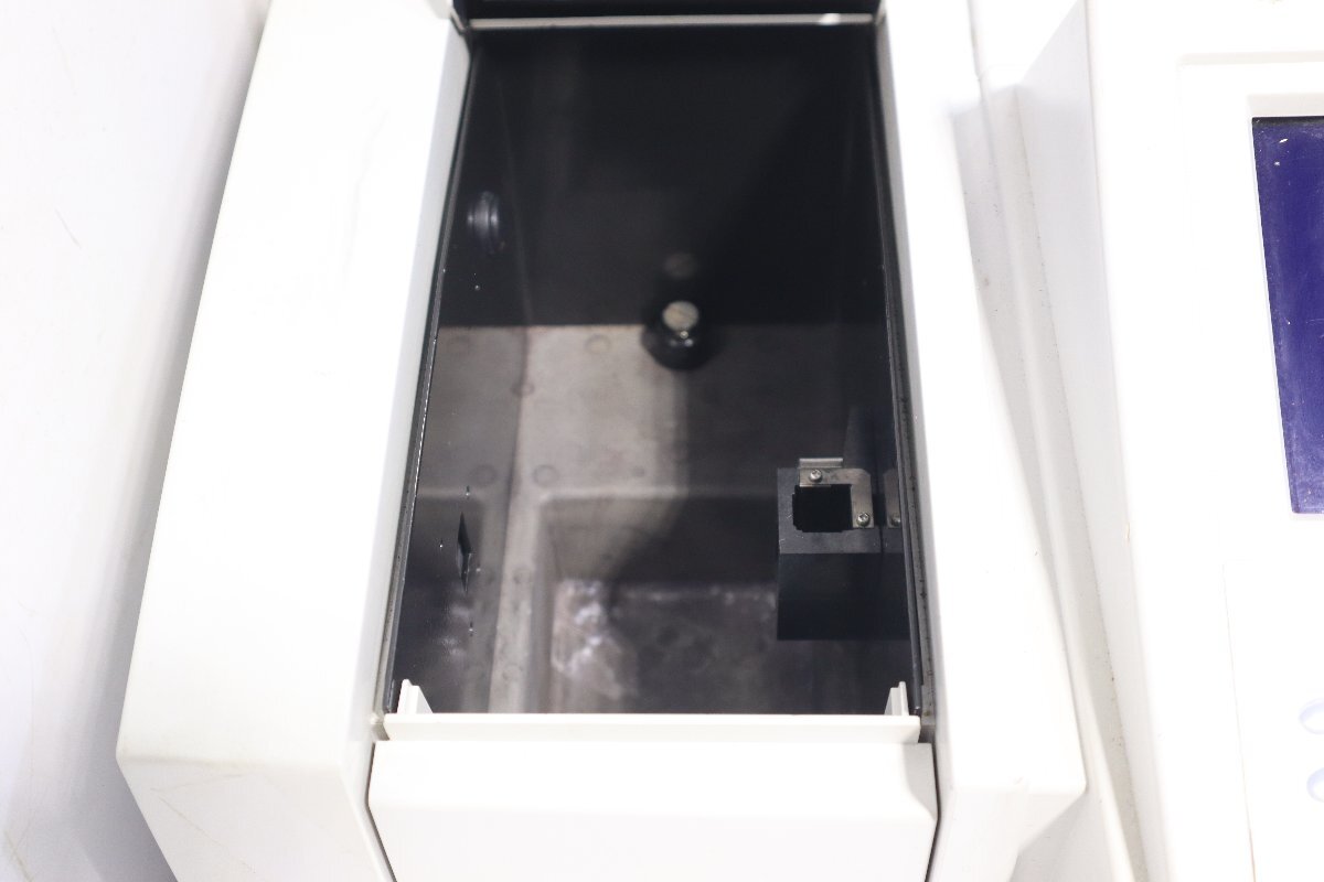 Shimadzu UVmini-1240 UV-Visible Spectrophotometer [e1246248023]