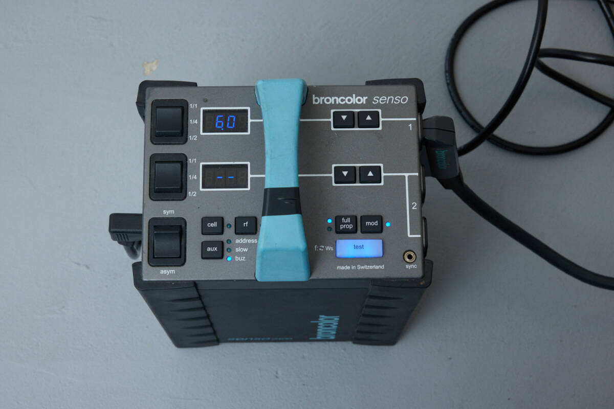 Broncolor Senso2400 Strobe Lighting [b1246921455]
