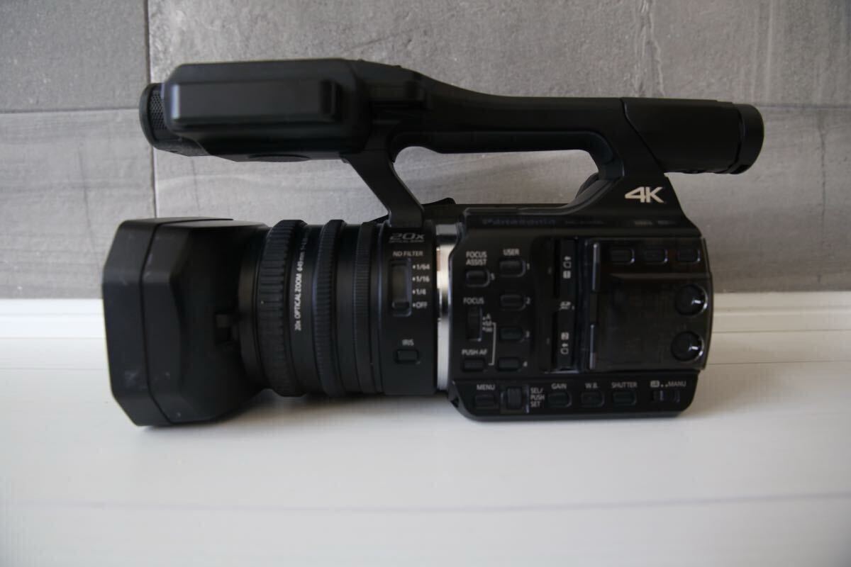 Panasonic HC-X1000 Professional Video Camera 4K Ultra HD [d1248199659]