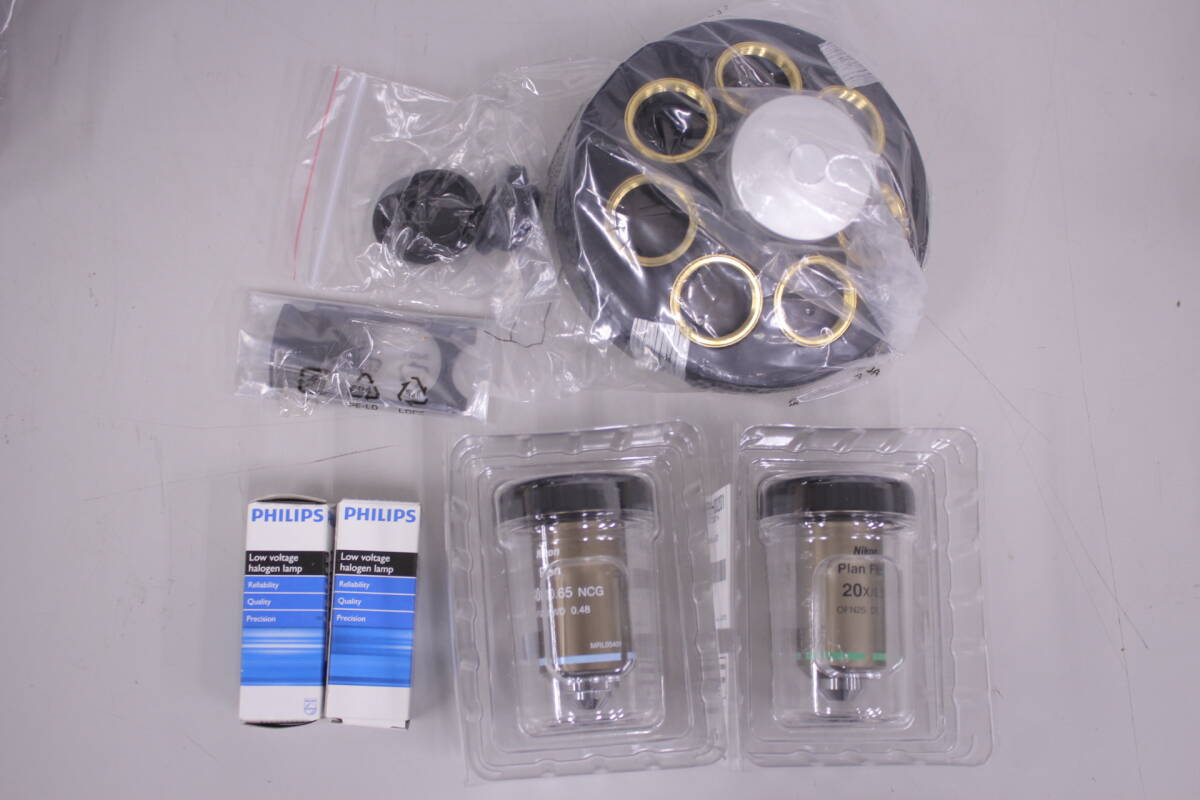 Nikon ECLIPSE Ni-U Microscope Plan 40X NCG Plan Fluor 20X 100V [h1248569315]