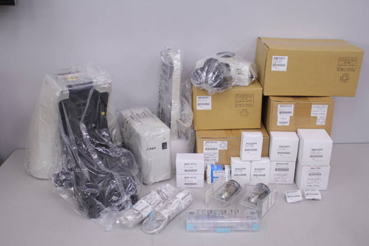 Nikon ECLIPSE Ni-U Microscope with C-TT NI-LH NI-CTLB Plan 40X NCG Plan Fluor 20X [e1248581650]