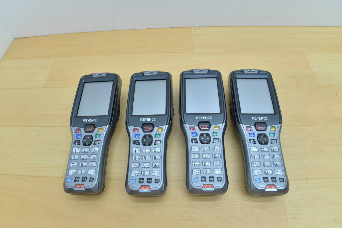 Keyence BT-W85T 4 Units BT-WUC84 1 Unit OCR Installed [u1156610499]