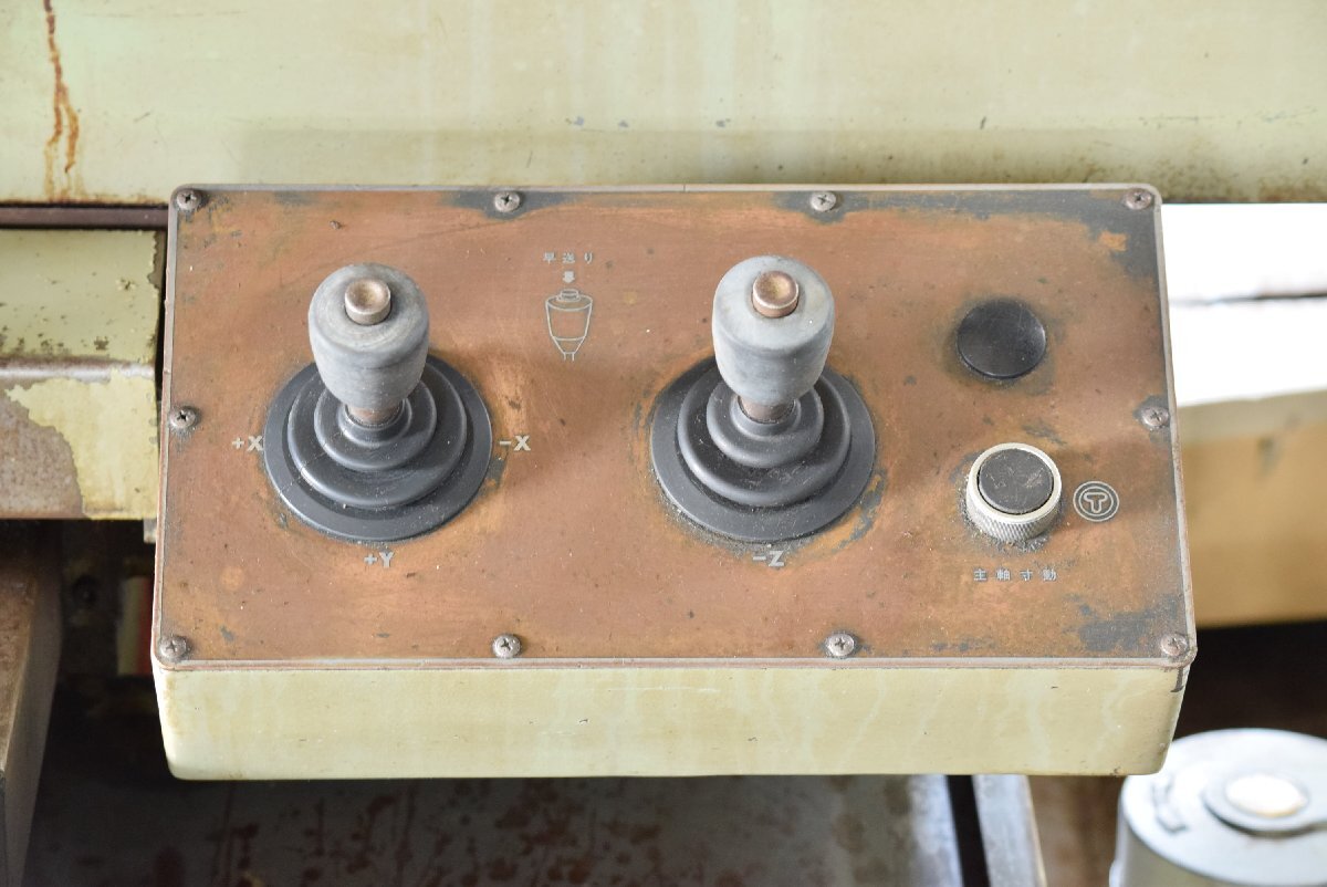 YZ-8NC NC Milling Machine with Fanuc Control [o1241347342]