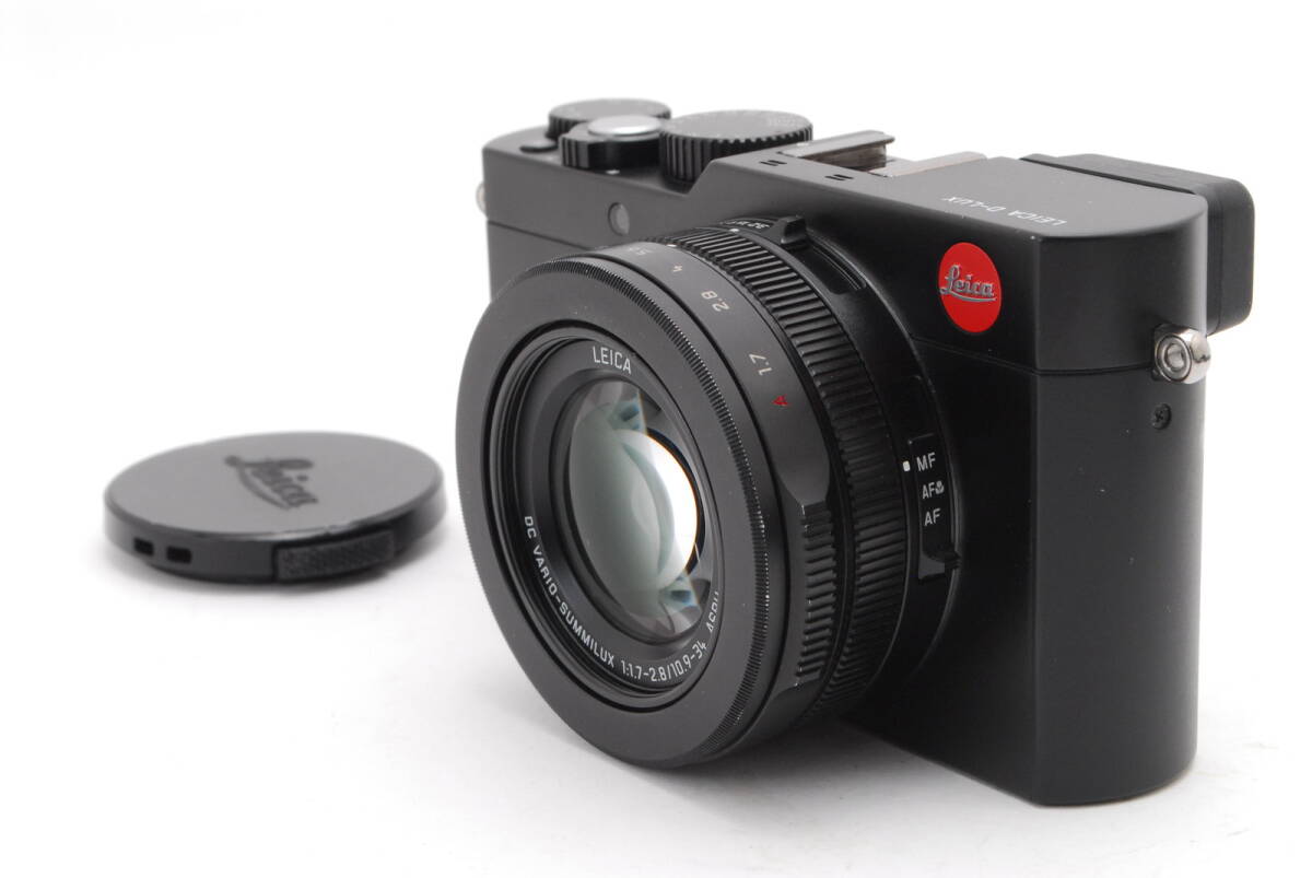 LEICA D-LUX Type109 Camera with Auto Lens Cap and Alcantara [1180928323]