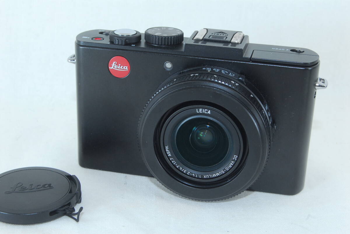 LEICA D-LUX 6 Camera - Black - Accessories Included [b1181074189]