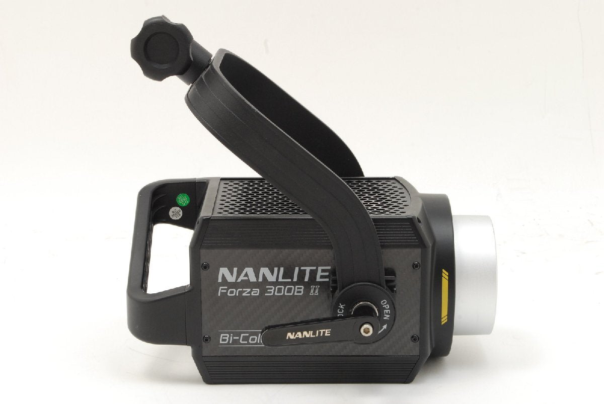 NANLITE Forza 300B II Bicolor LED Spotlight [f1194961635]