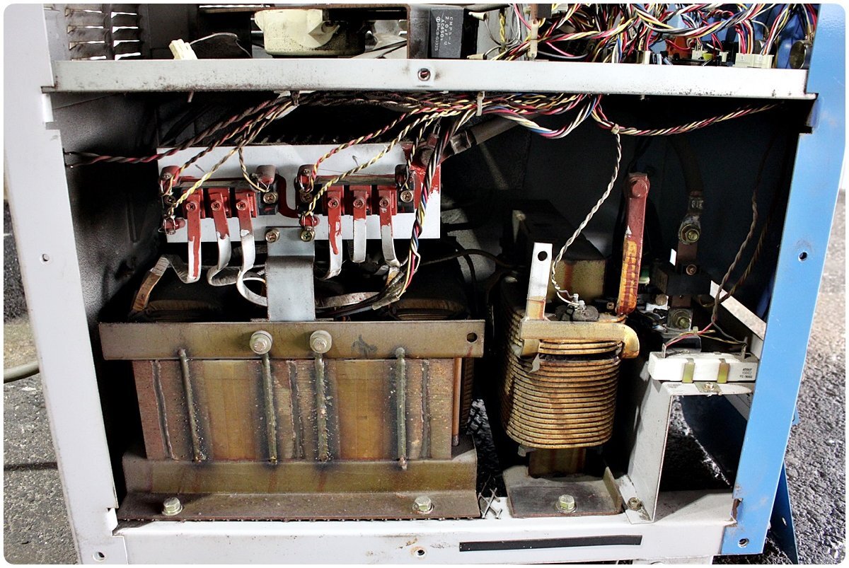 DAIHEN DYNA AUTO CPXD-350 Welding Machine CM-2302 Torch [l1213005728]