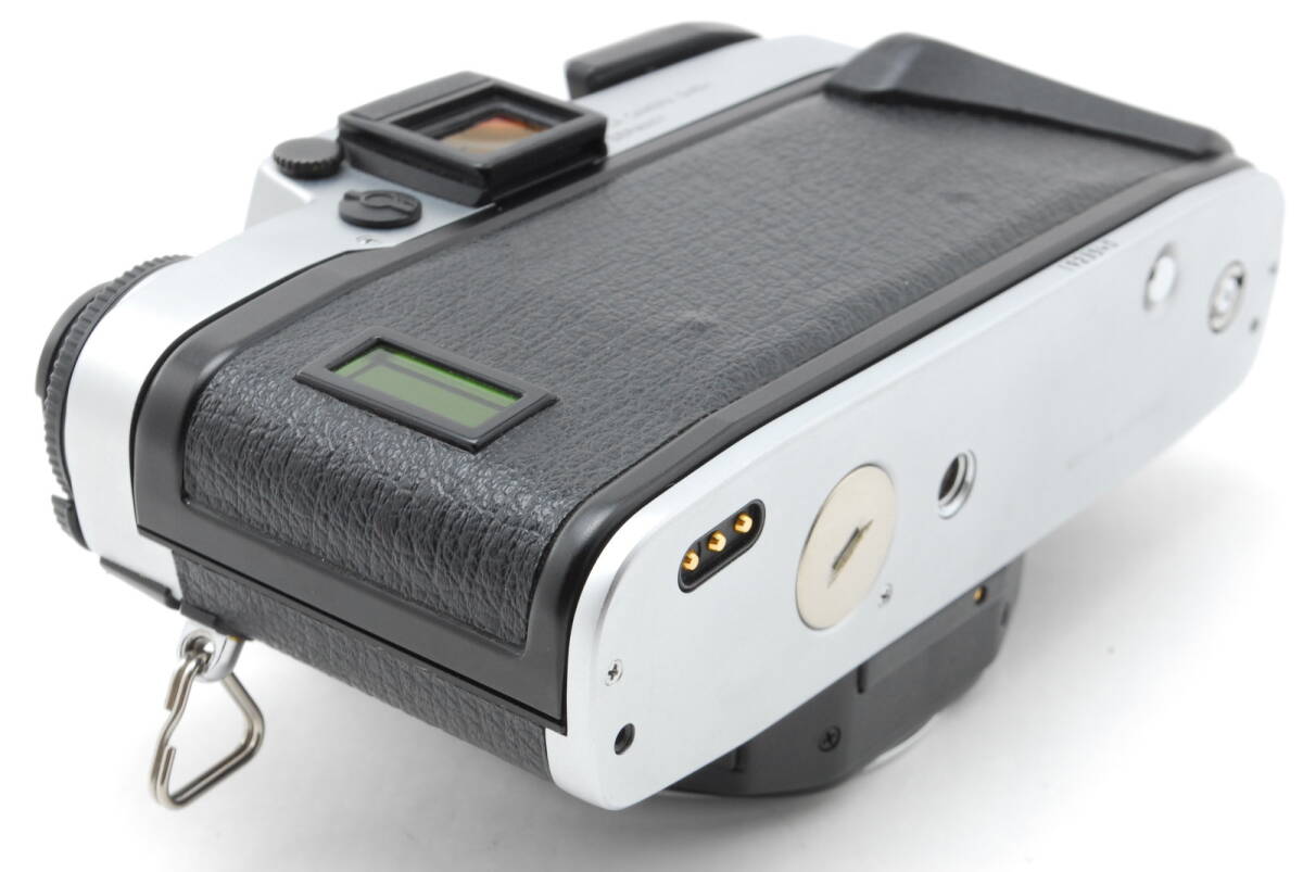 Leica R6.2 35mm Film Camera Silver Chrome [u1214984571]