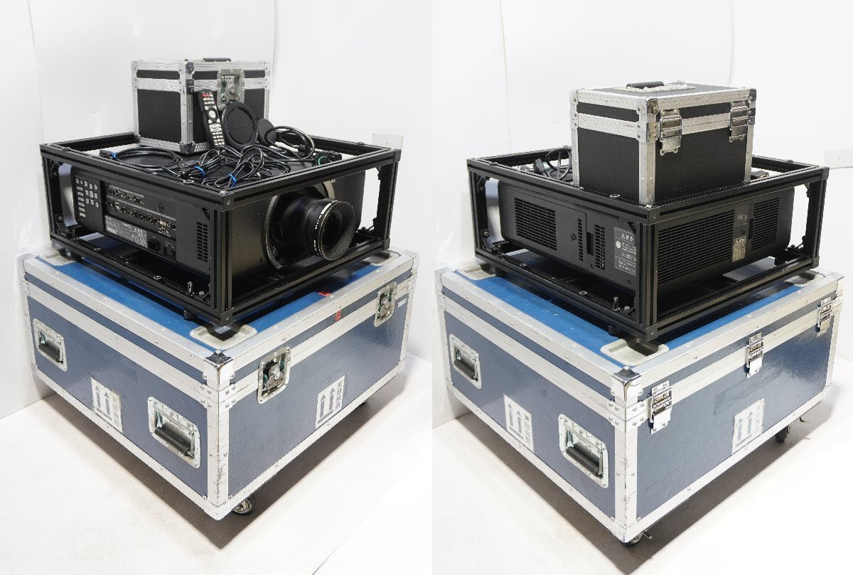 Panasonic PT-DZ8700 DLP Projector with TY-D75LE3 Zoom Lens [j1229794154]