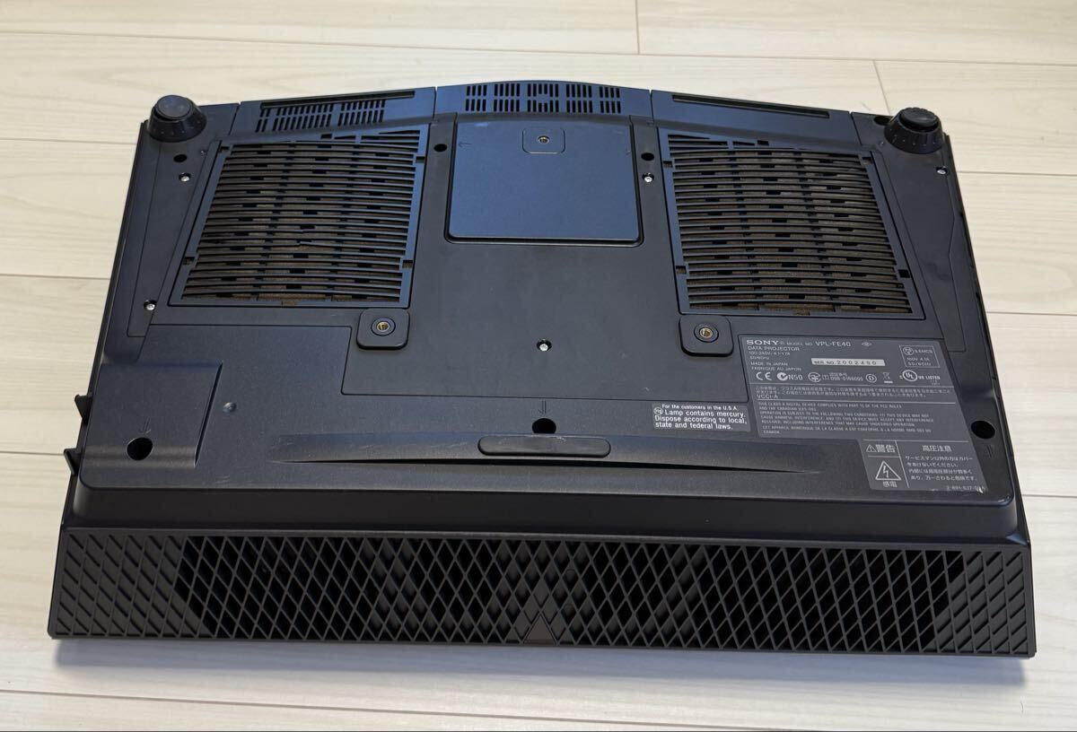 Sony VPL-FE40 Data Projector 4000lm SXGA+ 3LCD HDMI with Remote [d1242000496]