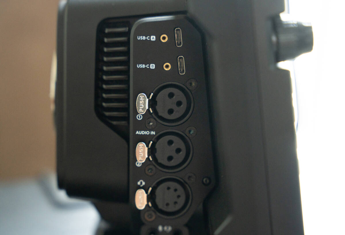Blackmagic Design Studio Camera 4K Pro with Hard Carry Case [t1249981728]
