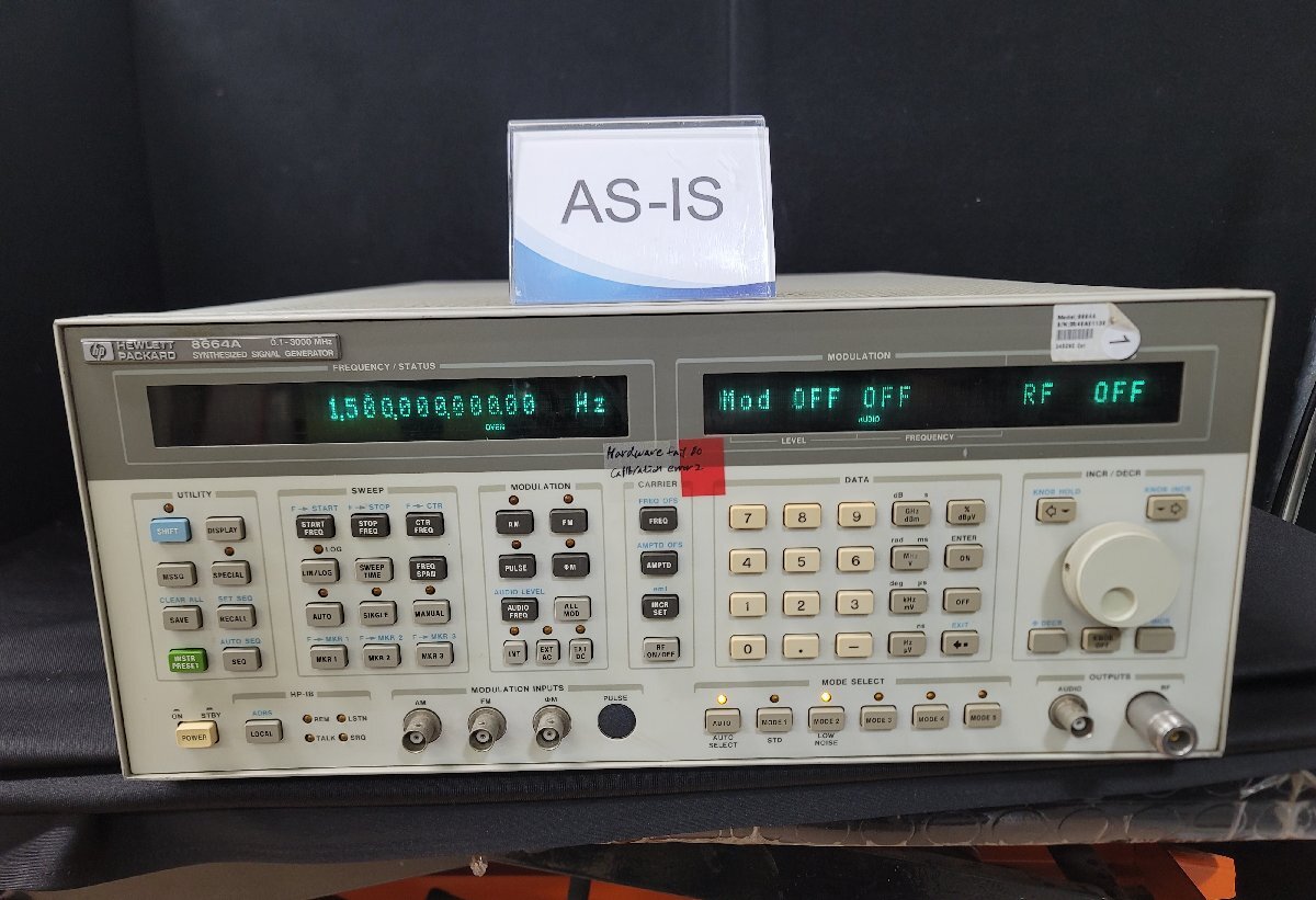 HP 8664A Synthesized Signal Generator 100kHz-3GHz [w1203474356]