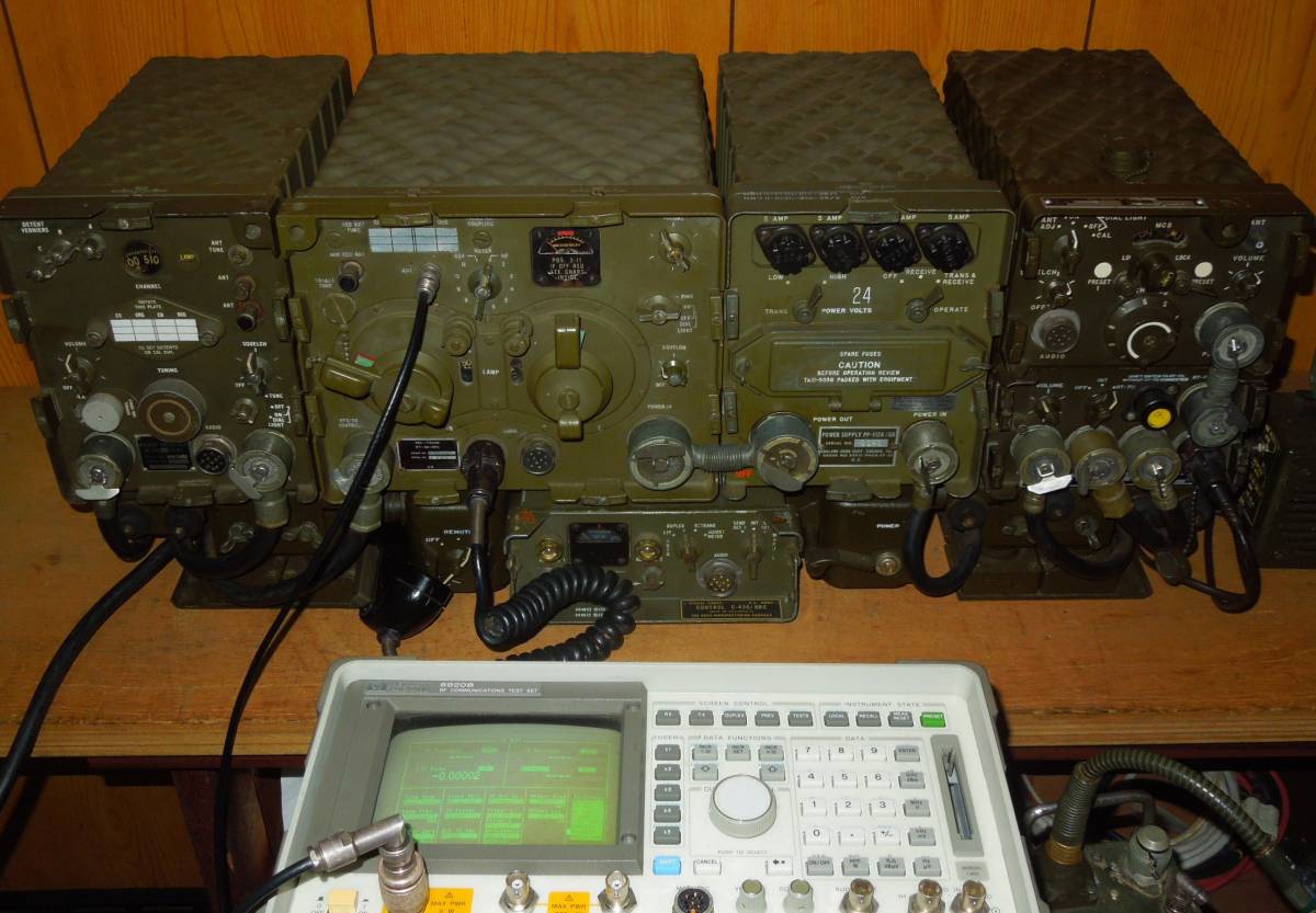 GRC-7 Military Transceiver with CW329 Cover [t817827569]