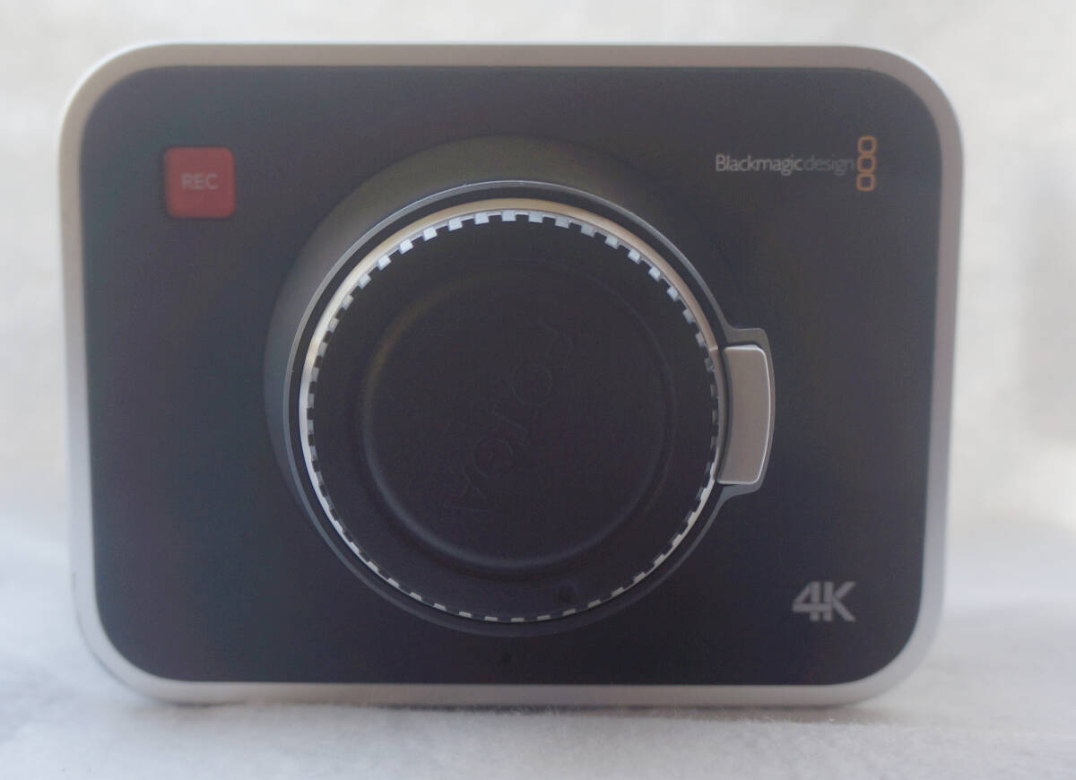 Blackmagic Design Production Camera 4k with Canon EOS ef-s Mount [t1249301177]
