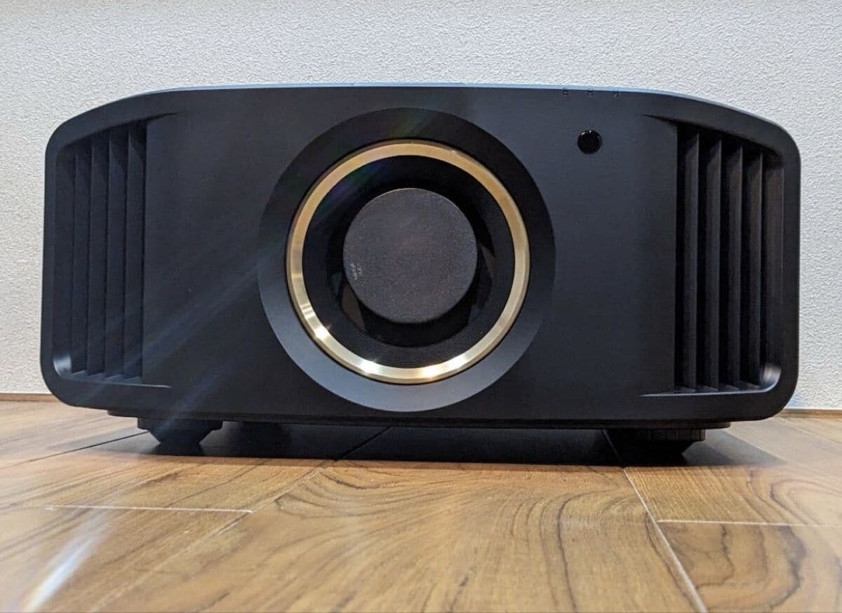 JVC DLA-V5 Projector [f1248046738]