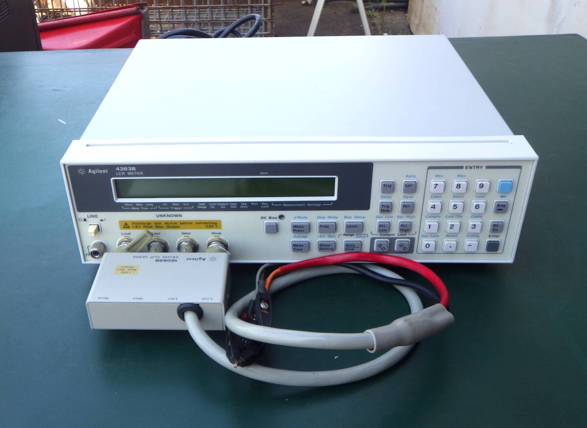 Agilent 4263B LCR Meter with 16089B Kelvin Clip Leads [b1242051964]