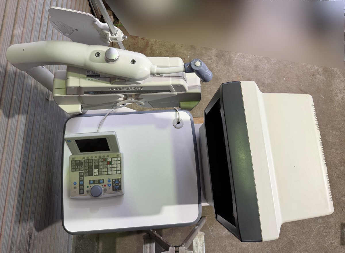 Nidek COS-550 Ophthalmic System RT-2100 Refractor SSC-330 Space Saving Chart [t1247952864]