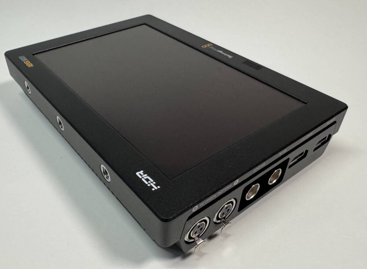 Blackmagic Video Assist 7 inch 12G HDR Monitor Recorder [u1246887279]