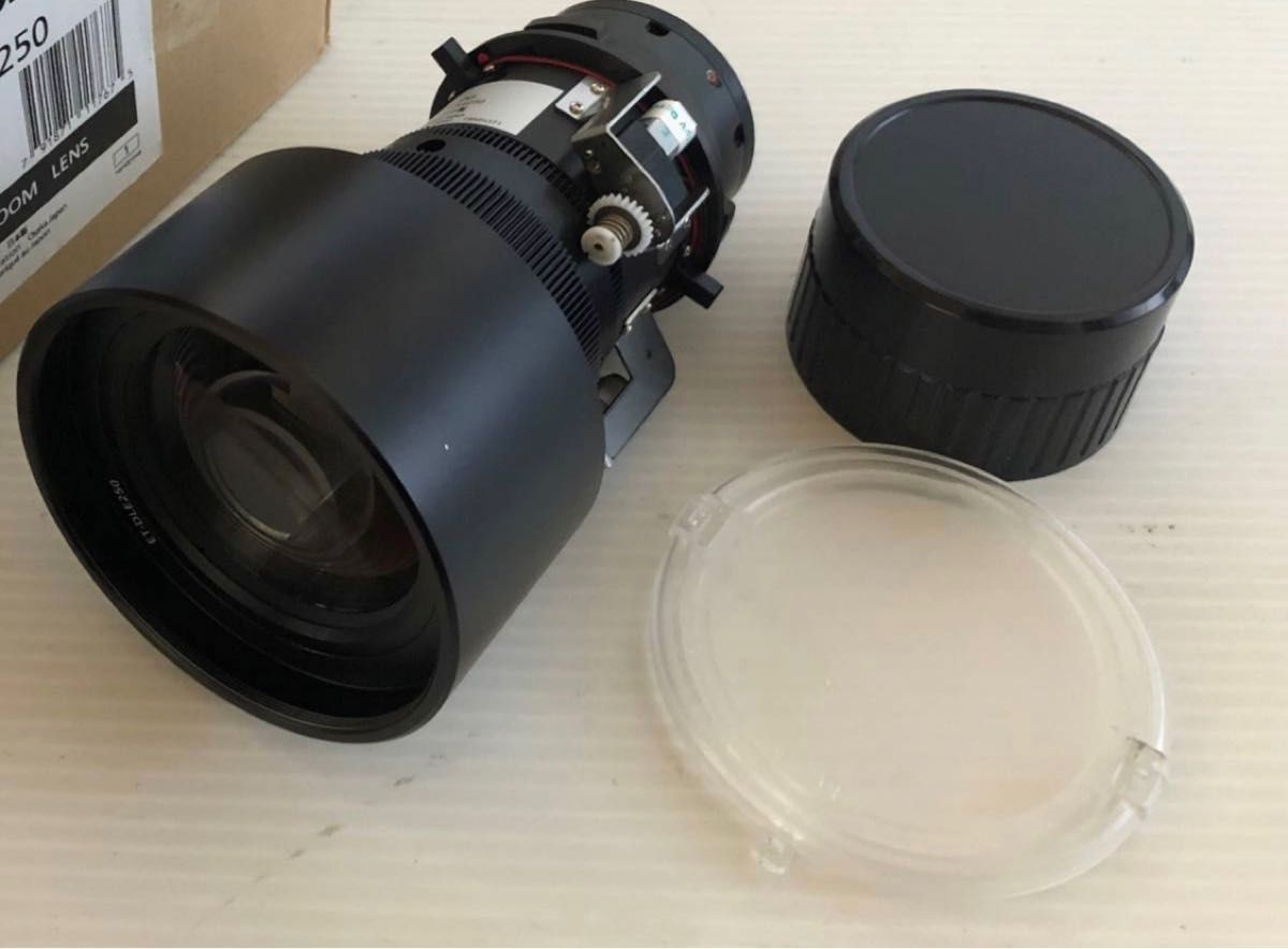 Panasonic ET-DLE250 Zoom Lens for PT-DZ870K PT-DX610S PT-DX800S [z270204236]