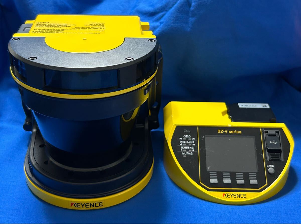Keyence SZ-VH1 Scanner Head with SZ-VU04 Display Unit [c1169450871]