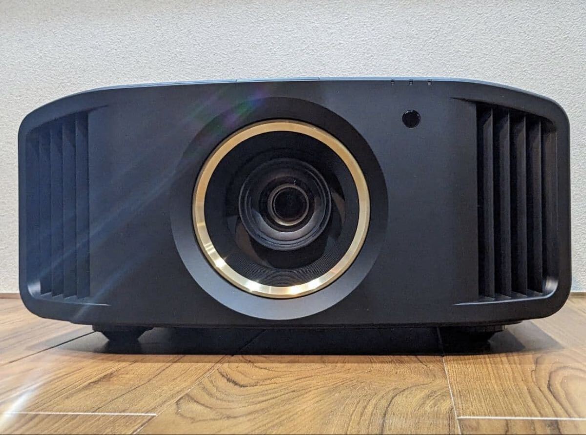 JVC DLA-V5 Projector [f1248046738]