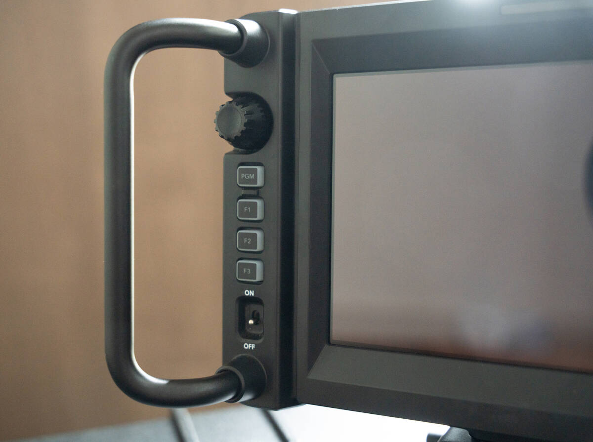 Blackmagic Design Studio Camera 4K Pro with Hard Carry Case [t1249981728]