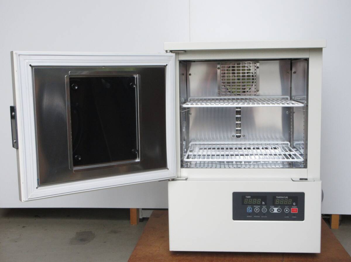 Fukushima Galilei FMU-054I Low Temperature Incubator 50L 5℃-35℃ 100V [e1246745824]