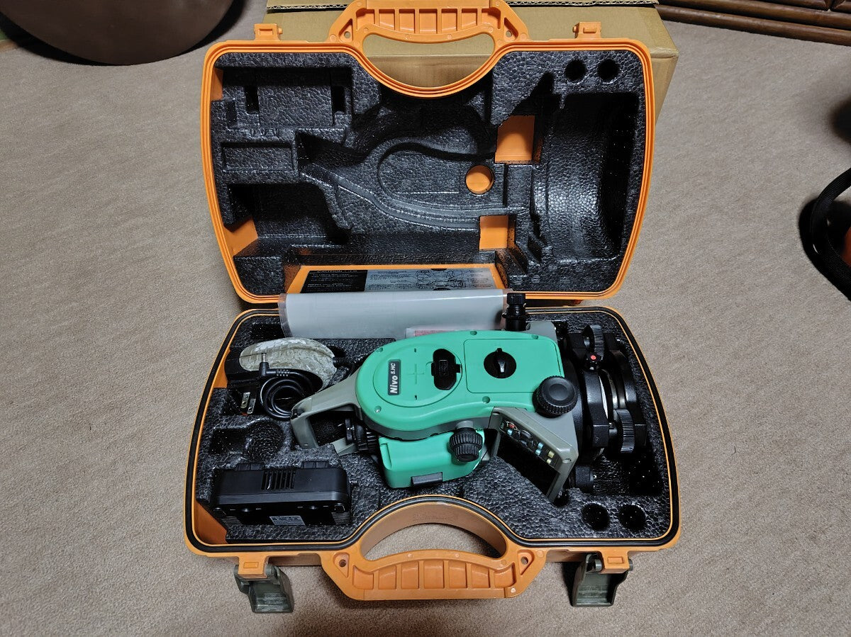 NIKON Nivo 5HC Total Station Survey Instrument USB Input Output Battery Charger [r1211672316]
